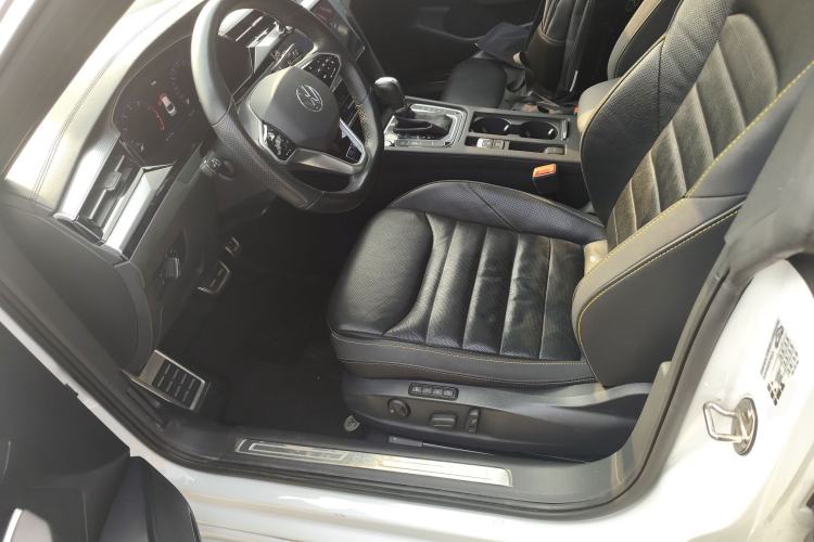 Used Volkswagen FAW-Volkswagen CC 2023 380TSI Striking Edition Left Front Seat