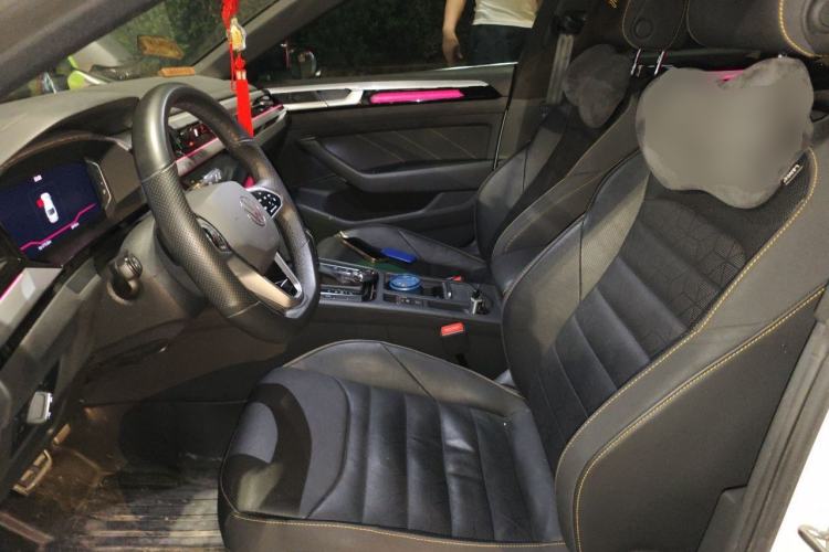 Used Volkswagen FAW-Volkswagen CC 2023 380TSI Striking Edition Left Front Seat