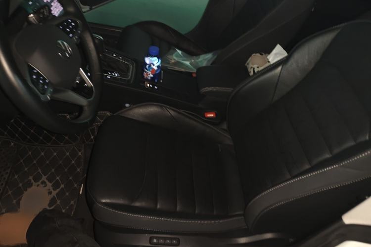 Used Volkswagen FAW-Volkswagen CC 2023 Hunting Vehicle 380TSI Hunter's Heart Edition Left Front Seat