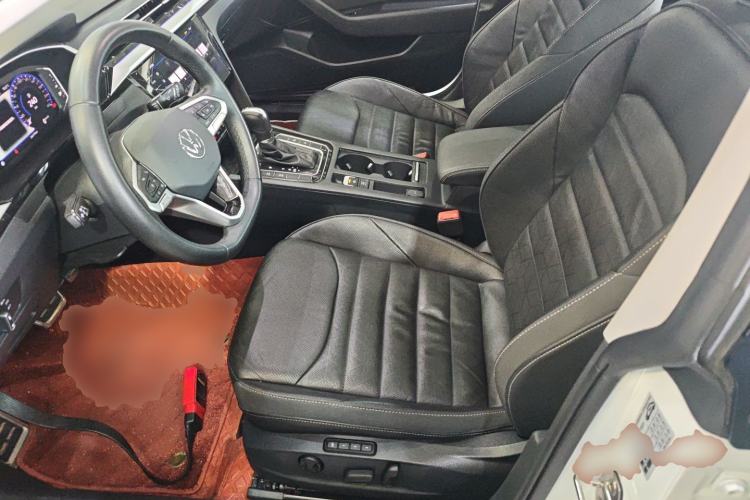 Used Volkswagen FAW-Volkswagen CC 2023 Hunting Vehicle 380TSI Hunter's Heart Edition Left Front Seat