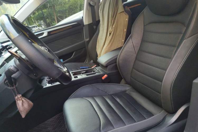 Used Volkswagen FAW-Volkswagen CC 2023 380TSI Striking Edition Left Front Seat