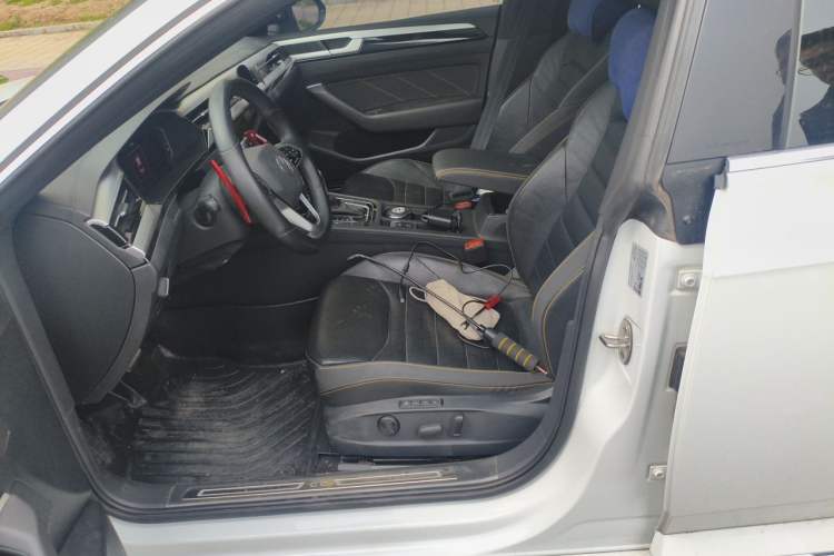 Used Volkswagen FAW-Volkswagen CC 2023 380TSI Striking Edition Left Front Seat
