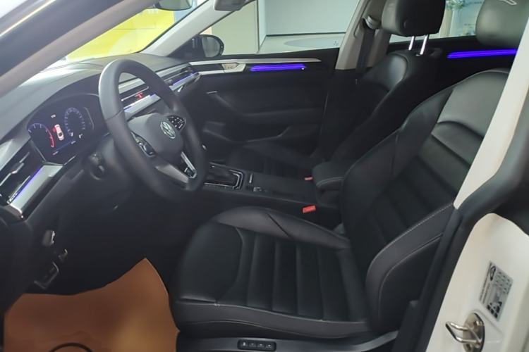 Used Volkswagen FAW-Volkswagen CC 2023 380TSI Striking Edition Left Front Seat