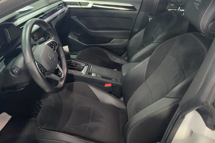 Used Volkswagen FAW-Volkswagen CC 2023 330TSI Ignite Edition Left Front Seat