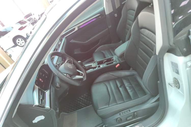 Used Volkswagen FAW-Volkswagen CC 2023 380TSI Striking Edition Left Front Seat