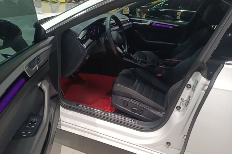 Used Volkswagen FAW-Volkswagen CC 2023 380TSI Striking Edition Left Front Seat