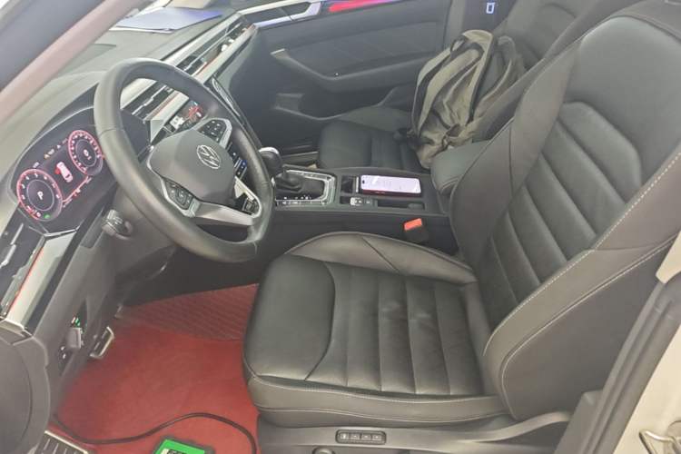 Used Volkswagen FAW-Volkswagen CC 2023 Hunting Vehicle 380TSI Hunter's Heart Edition Left Front Seat