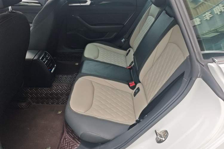 Used Volkswagen FAW-Volkswagen CC 2023 380TSI Striking Edition Left Rear Seat