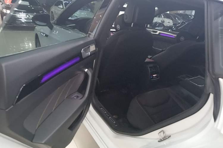 Used Volkswagen FAW-Volkswagen CC 2023 380TSI Striking Edition Left Rear Seat