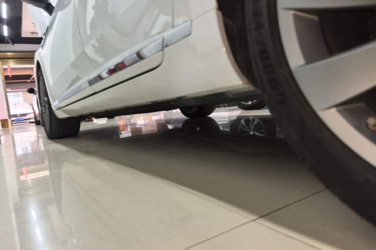 Used Volkswagen FAW-Volkswagen CC 2023 380TSI Striking Edition Left Side Sill