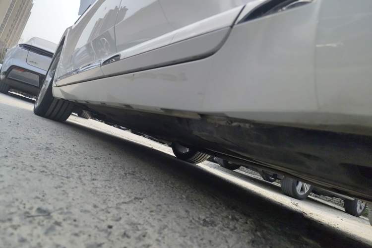 Used Volkswagen FAW-Volkswagen CC 2023 380TSI Striking Edition Left Side Sill