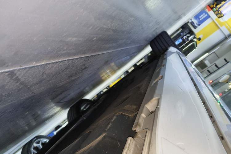 Used Volkswagen FAW-Volkswagen CC 2023 380TSI Striking Edition Left Side Sill