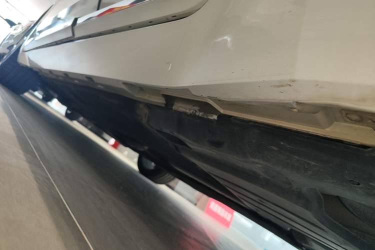 Used Volkswagen FAW-Volkswagen CC 2023 380TSI Striking Edition Left Side Sill