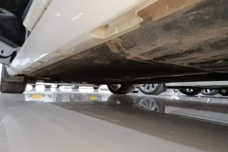 Used Volkswagen FAW-Volkswagen CC 2023 380TSI Striking Edition Left Side Sill