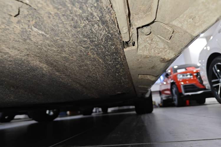 Used Volkswagen FAW-Volkswagen CC 2023 380TSI Striking Edition Left Side Sill