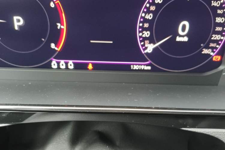 Used Volkswagen FAW-Volkswagen CC 2023 380TSI Striking Edition Odometer Close Up