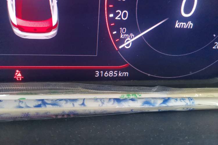 Used Volkswagen FAW-Volkswagen CC 2023 330TSI Ignite Edition Odometer Close Up