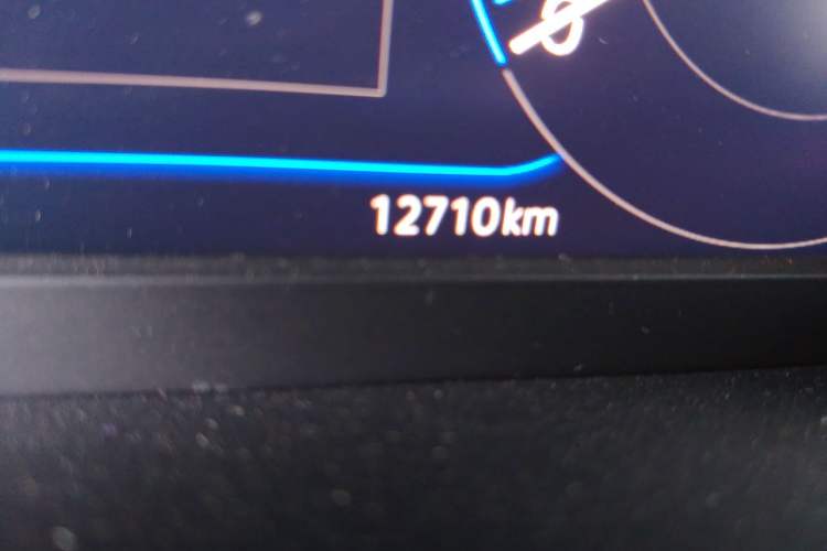 Used Volkswagen FAW-Volkswagen CC 2023 380TSI Striking Edition Odometer Close Up