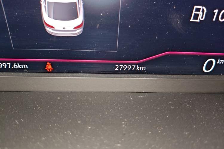 Used Volkswagen FAW-Volkswagen CC 2023 380TSI Striking Edition Odometer Close Up