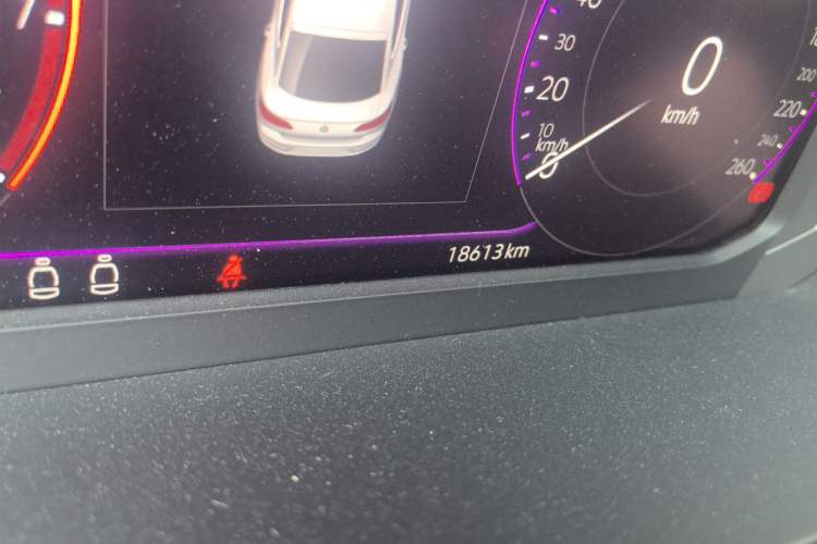 Used Volkswagen FAW-Volkswagen CC 2023 380TSI Striking Edition Odometer Close Up