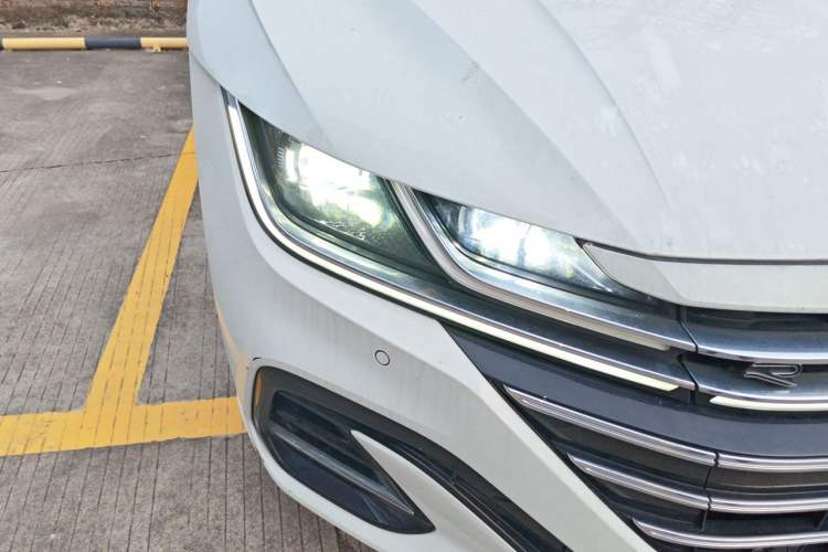 Used Volkswagen FAW-Volkswagen CC 2023 380TSI Striking Edition Right Front Headlight