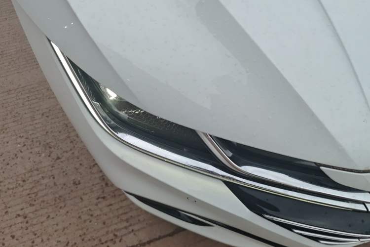 Used Volkswagen FAW-Volkswagen CC 2023 380TSI Striking Edition Right Front Headlight