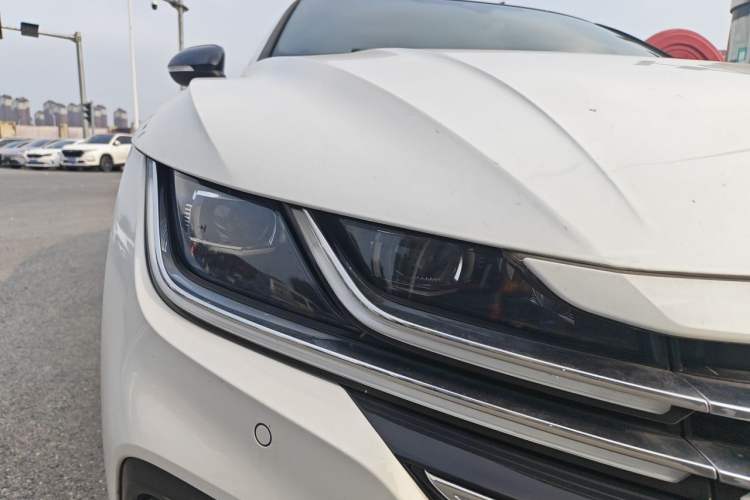 Used Volkswagen FAW-Volkswagen CC 2023 380TSI Striking Edition Right Front Headlight