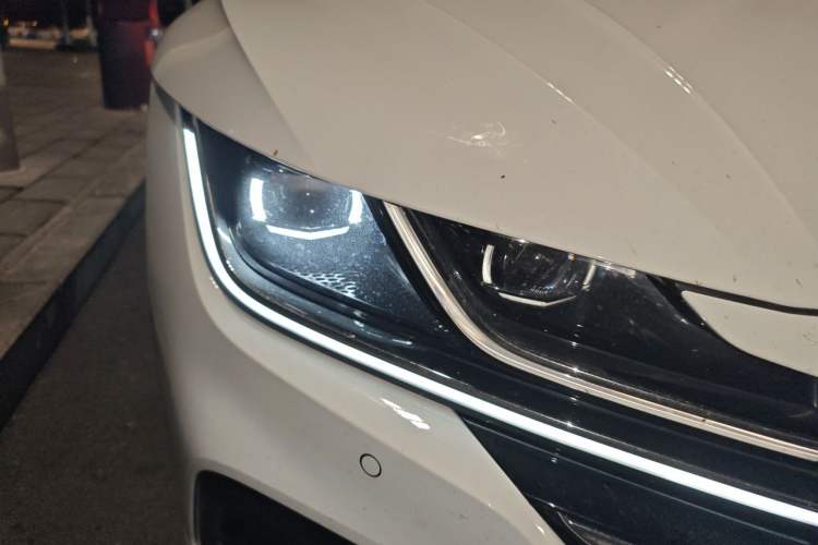 Used Volkswagen FAW-Volkswagen CC 2023 380TSI Striking Edition Right Front Headlight