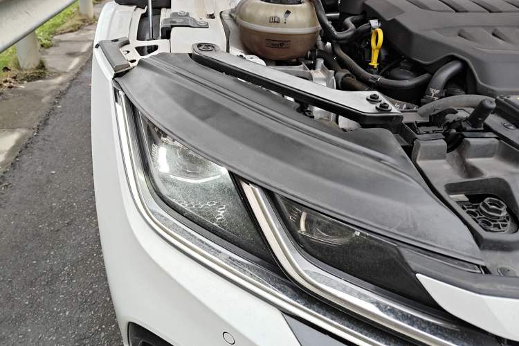 Used Volkswagen FAW-Volkswagen CC 2023 380TSI Striking Edition Right Front Headlight