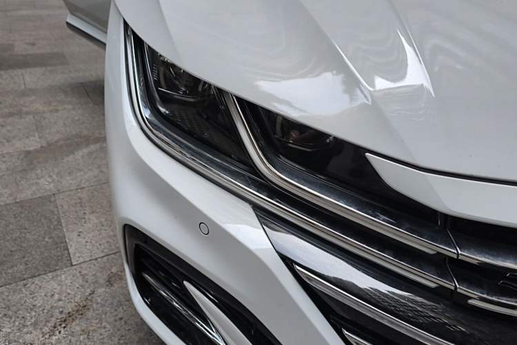 Used Volkswagen FAW-Volkswagen CC 2023 380TSI Striking Edition Right Front Headlight
