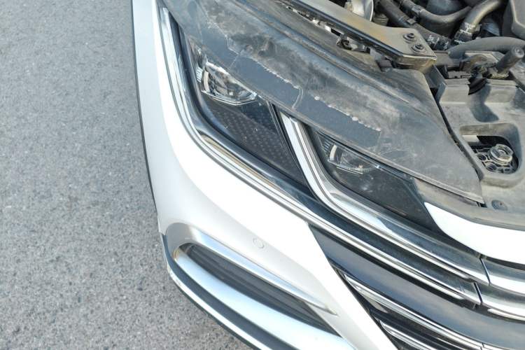 Used Volkswagen FAW-Volkswagen CC 2023 Adventure Vehicle 380TSI Trailblazer Edition Right Front Headlight
