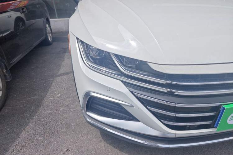 Used Volkswagen FAW-Volkswagen CC 2023 Hunting Vehicle 380TSI Hunter's Heart Edition Right Front Headlight