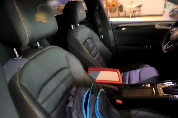 Used Volkswagen FAW-Volkswagen CC 2023 380TSI Striking Edition Right Front Seat