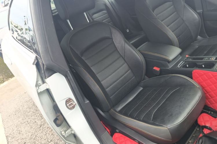 Used Volkswagen FAW-Volkswagen CC 2023 380TSI Striking Edition Right Front Seat