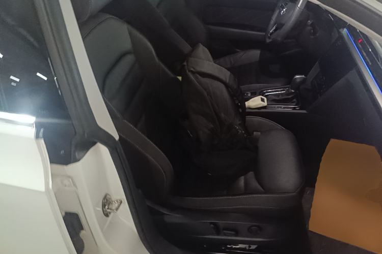 Used Volkswagen FAW-Volkswagen CC 2023 380TSI Striking Edition Right Front Seat