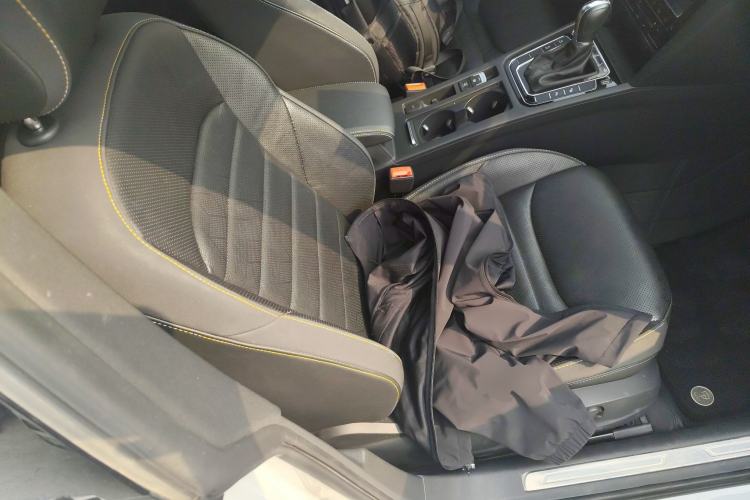Used Volkswagen FAW-Volkswagen CC 2023 380TSI Striking Edition Right Front Seat