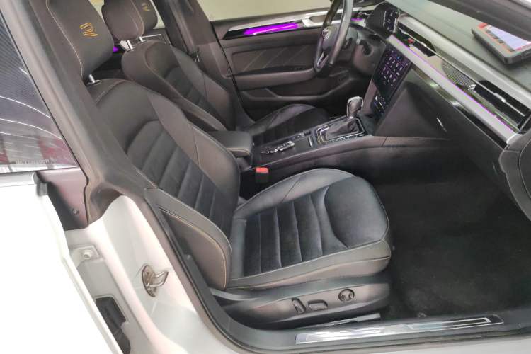 Used Volkswagen FAW-Volkswagen CC 2023 380TSI Striking Edition Right Front Seat
