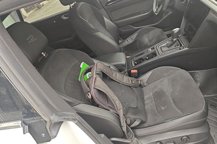 Used Volkswagen FAW-Volkswagen CC 2023 330TSI Ignite Edition Right Front Seat
