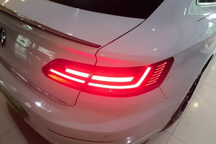 Used Volkswagen FAW-Volkswagen CC 2023 380TSI Striking Edition Right Rear Taillight