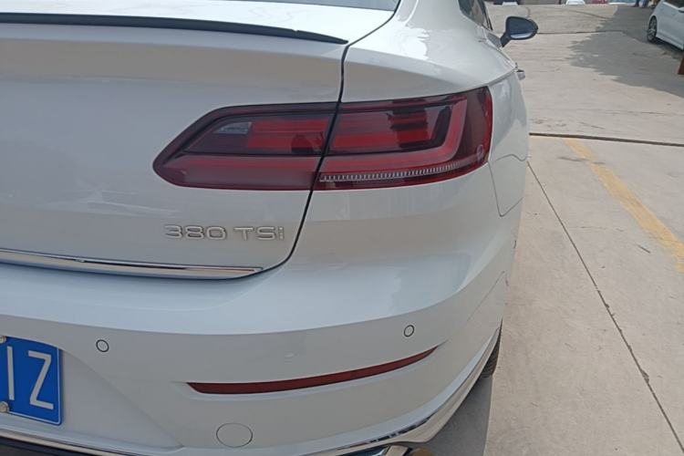 Used Volkswagen FAW-Volkswagen CC 2023 380TSI Striking Edition Right Rear Taillight