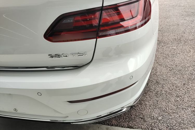 Used Volkswagen FAW-Volkswagen CC 2023 380TSI Striking Edition Right Rear Taillight