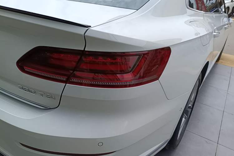 Used Volkswagen FAW-Volkswagen CC 2023 380TSI Striking Edition Right Rear Taillight