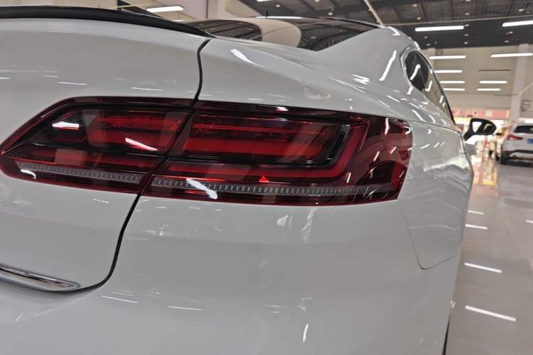 Used Volkswagen FAW-Volkswagen CC 2023 330TSI Ignite Edition Right Rear Taillight