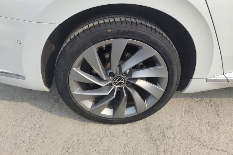 Used Volkswagen FAW-Volkswagen CC 2023 380TSI Striking Edition Right Rear Wheel Hub