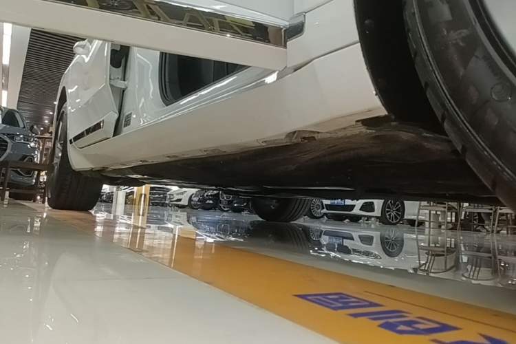 Used Volkswagen FAW-Volkswagen CC 2023 380TSI Striking Edition Right Side Sill