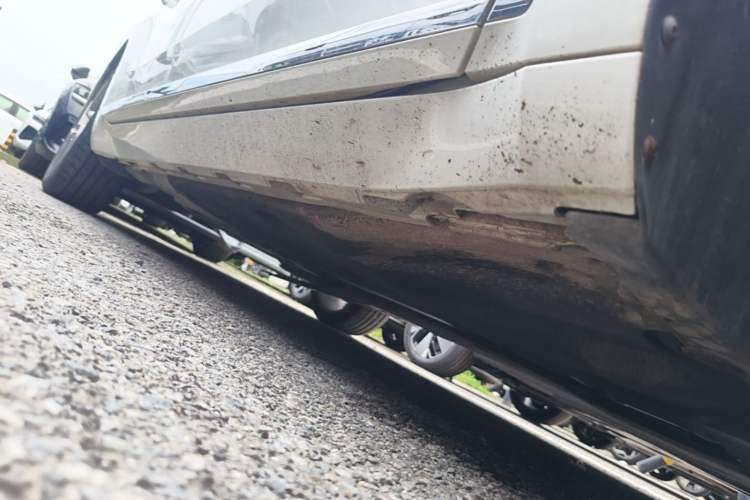 Used Volkswagen FAW-Volkswagen CC 2023 380TSI Striking Edition Right Side Sill