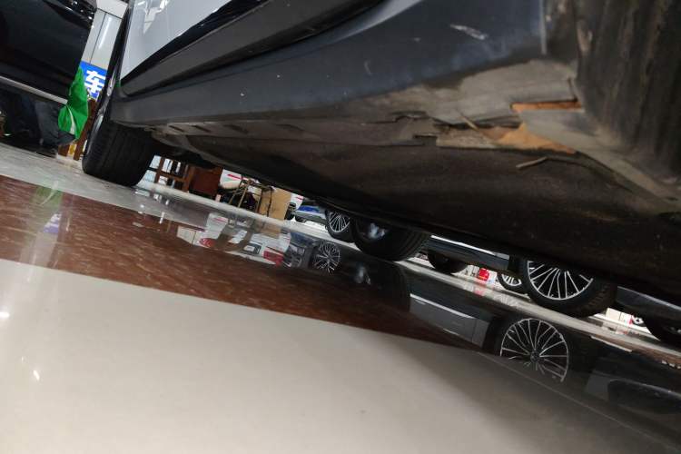 Used Volkswagen FAW-Volkswagen CC 2023 Hunting Vehicle 380TSI Hunter's Heart Edition Right Side Sill