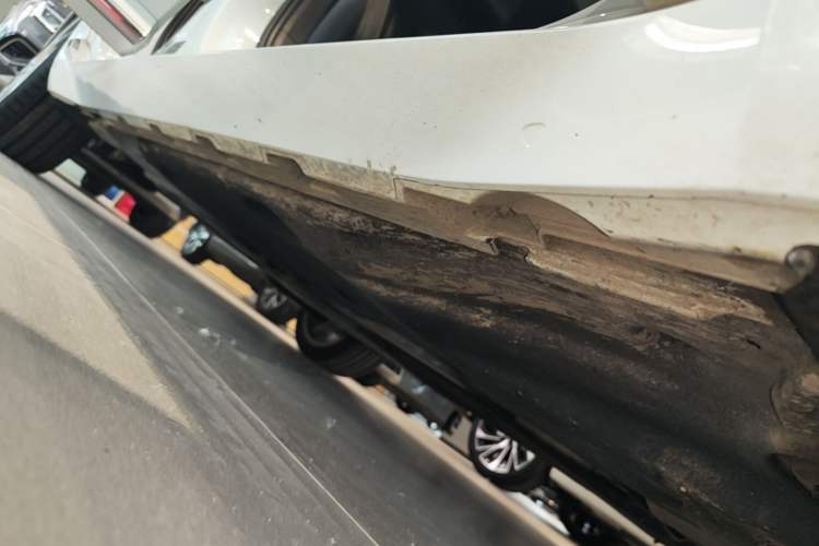 Used Volkswagen FAW-Volkswagen CC 2023 380TSI Striking Edition Right Side Sill