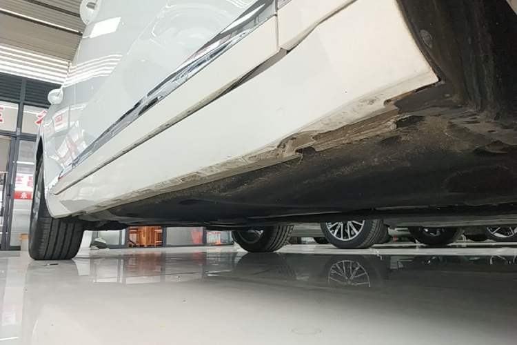 Used Volkswagen FAW-Volkswagen CC 2023 380TSI Striking Edition Right Side Sill