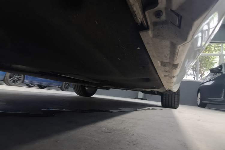 Used Volkswagen FAW-Volkswagen CC 2023 380TSI Striking Edition Right Side Sill